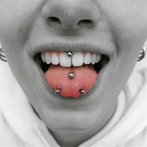 how to clean a snake eye piercing|Snake Eyes Piercing: Complete Guide with Examples。